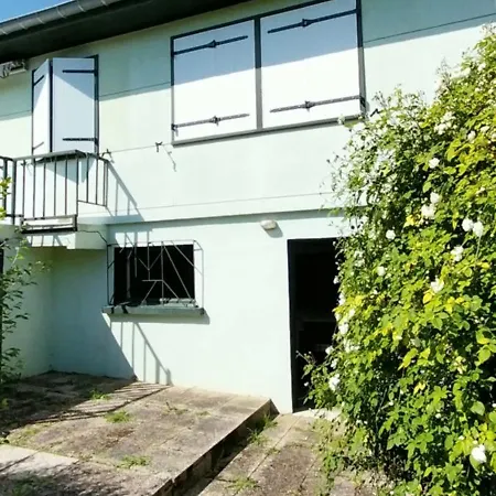 Séjour à la campagne La Maison Verte Montois-la-Montagne